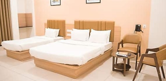 Budget accommodation at Sagar Darshan Guest House Somnath